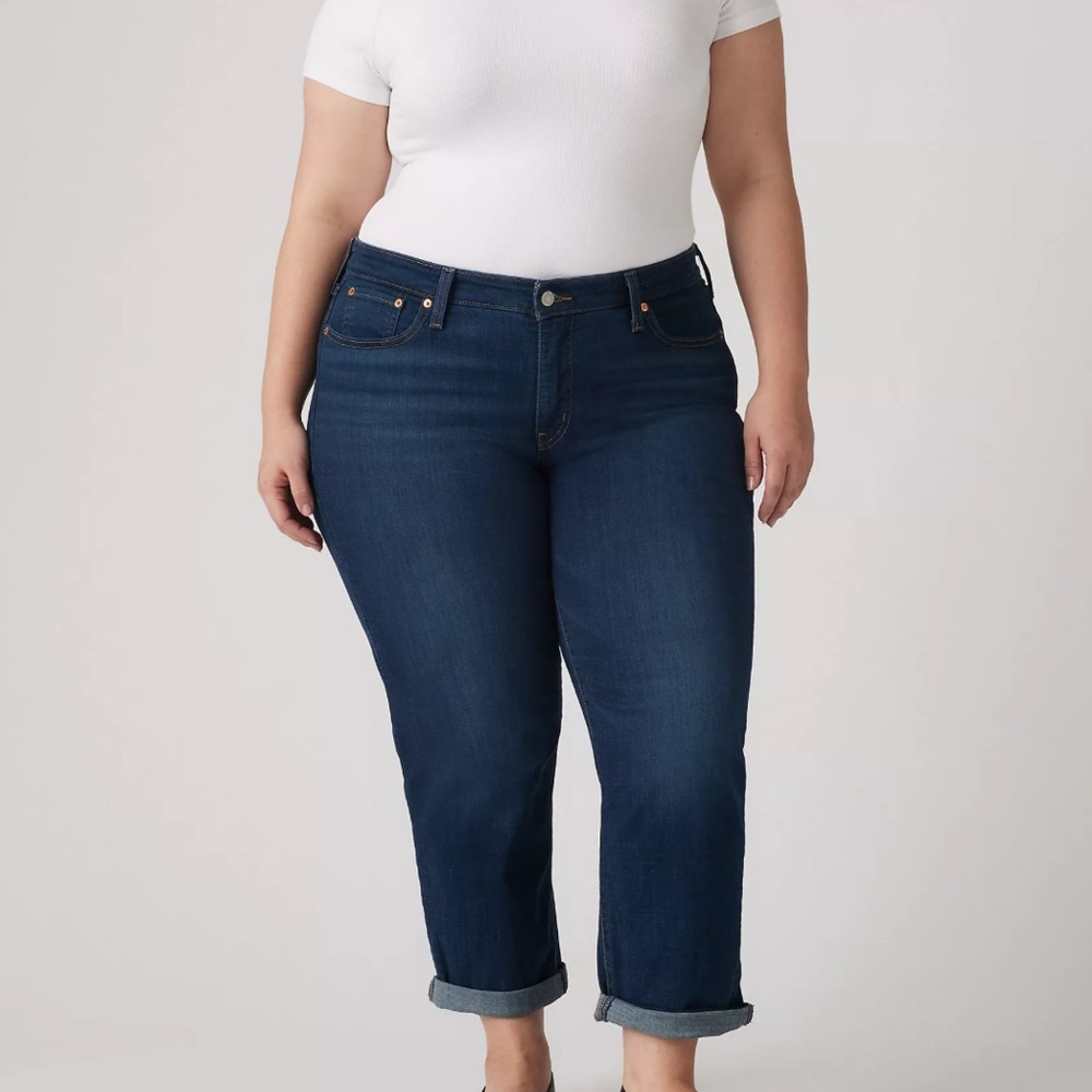 NWT Levi's Blue Boyfriend Jeans